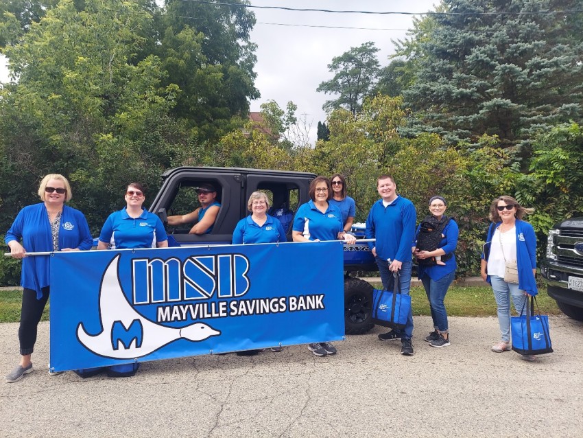 The staff of the bank in the Audubon Days parade 2022